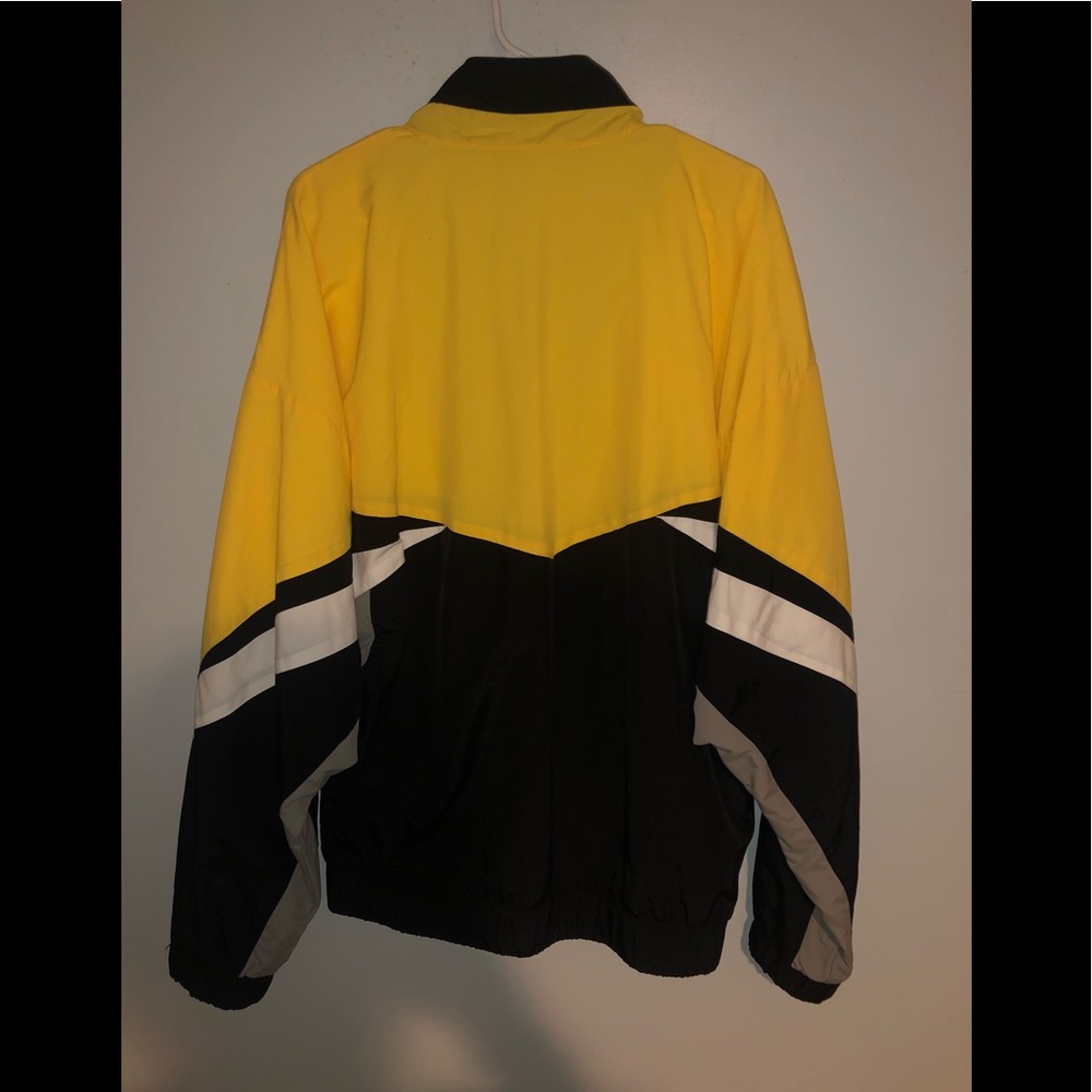 Windbreaker - Picture 3 of 3